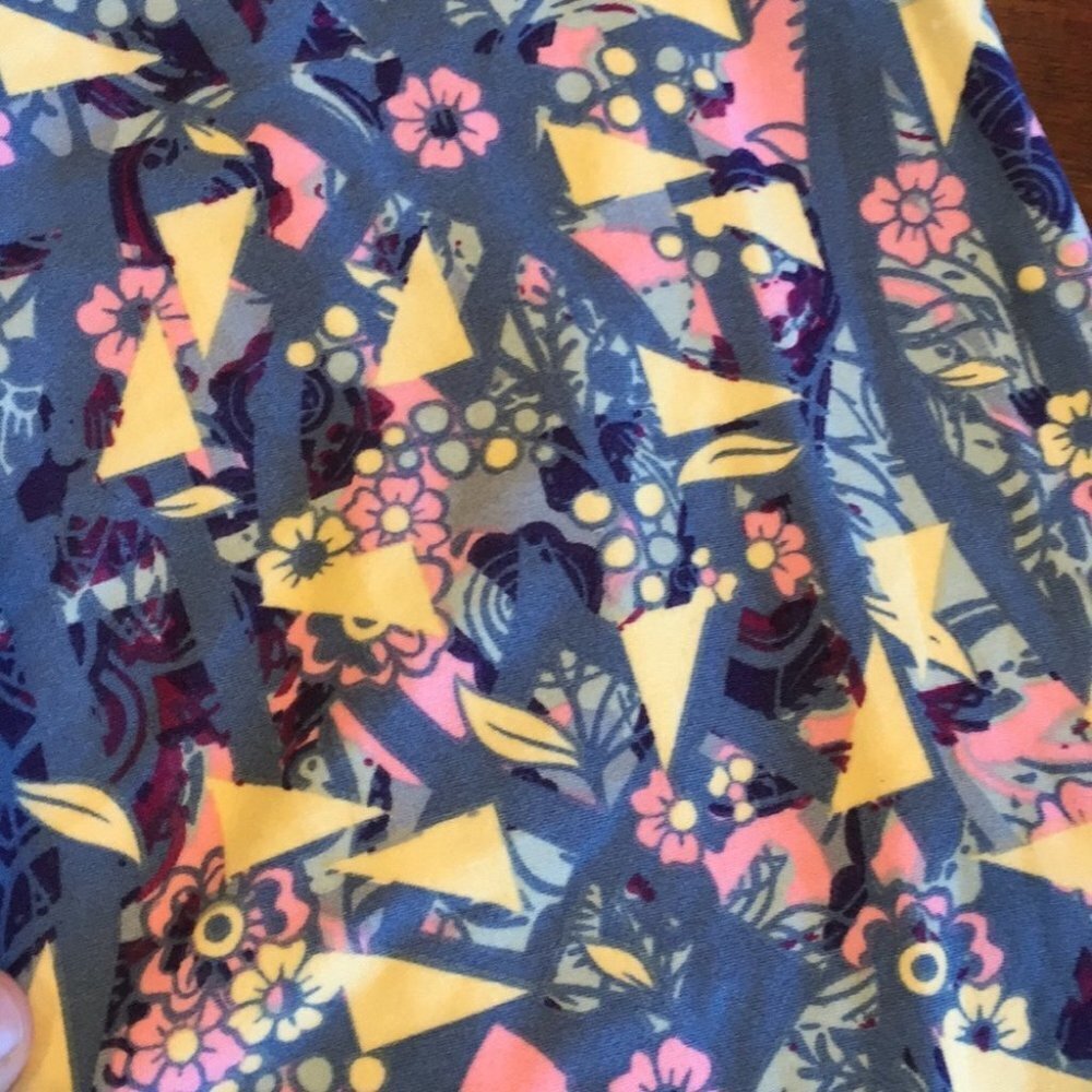 OS NWOT LuLaRoe Leggings‎ - Picture 2 of 3